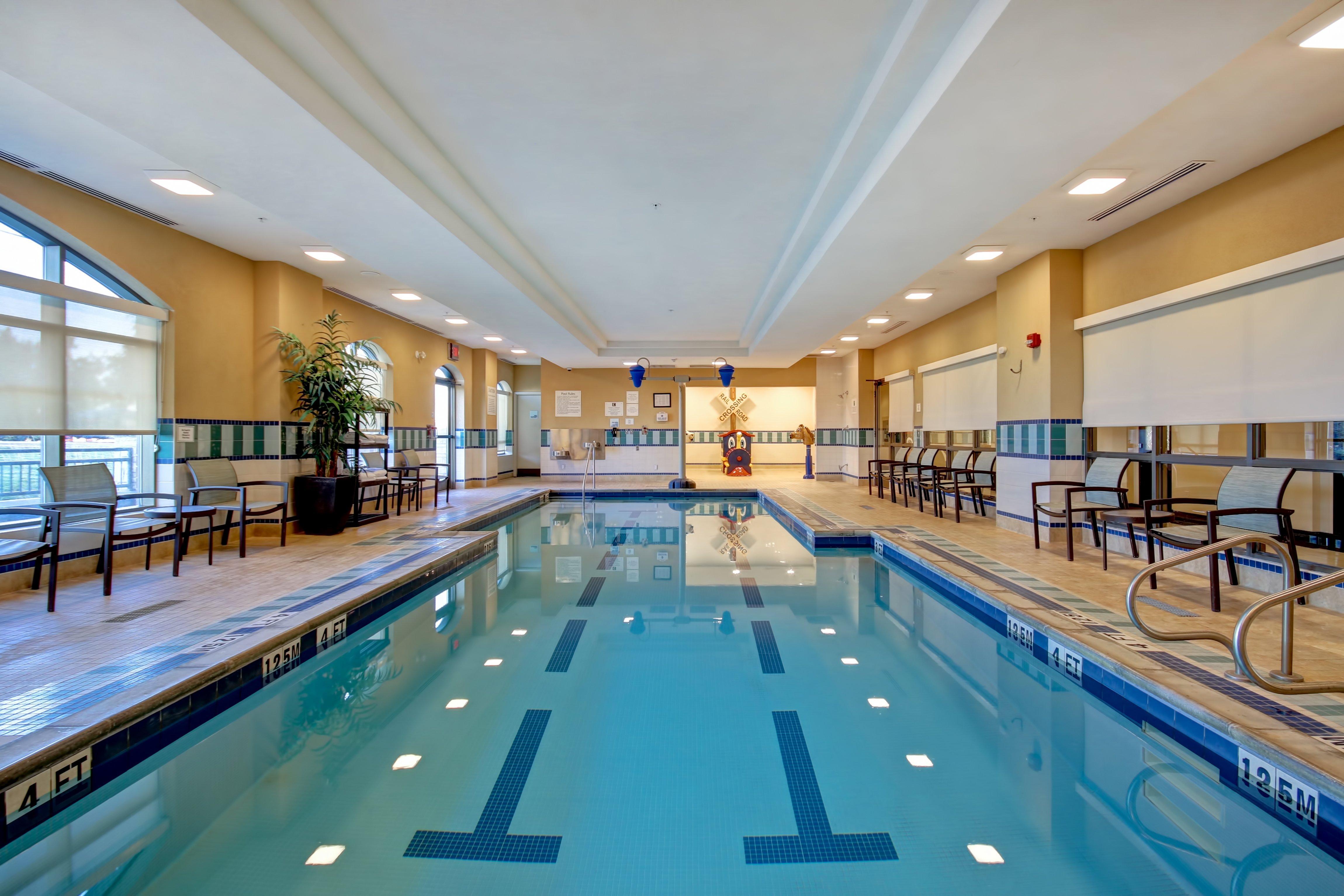 Holiday Inn Express Hotel & Suites Waterloo - St. Jacobs Area By Ihg Exterior photo