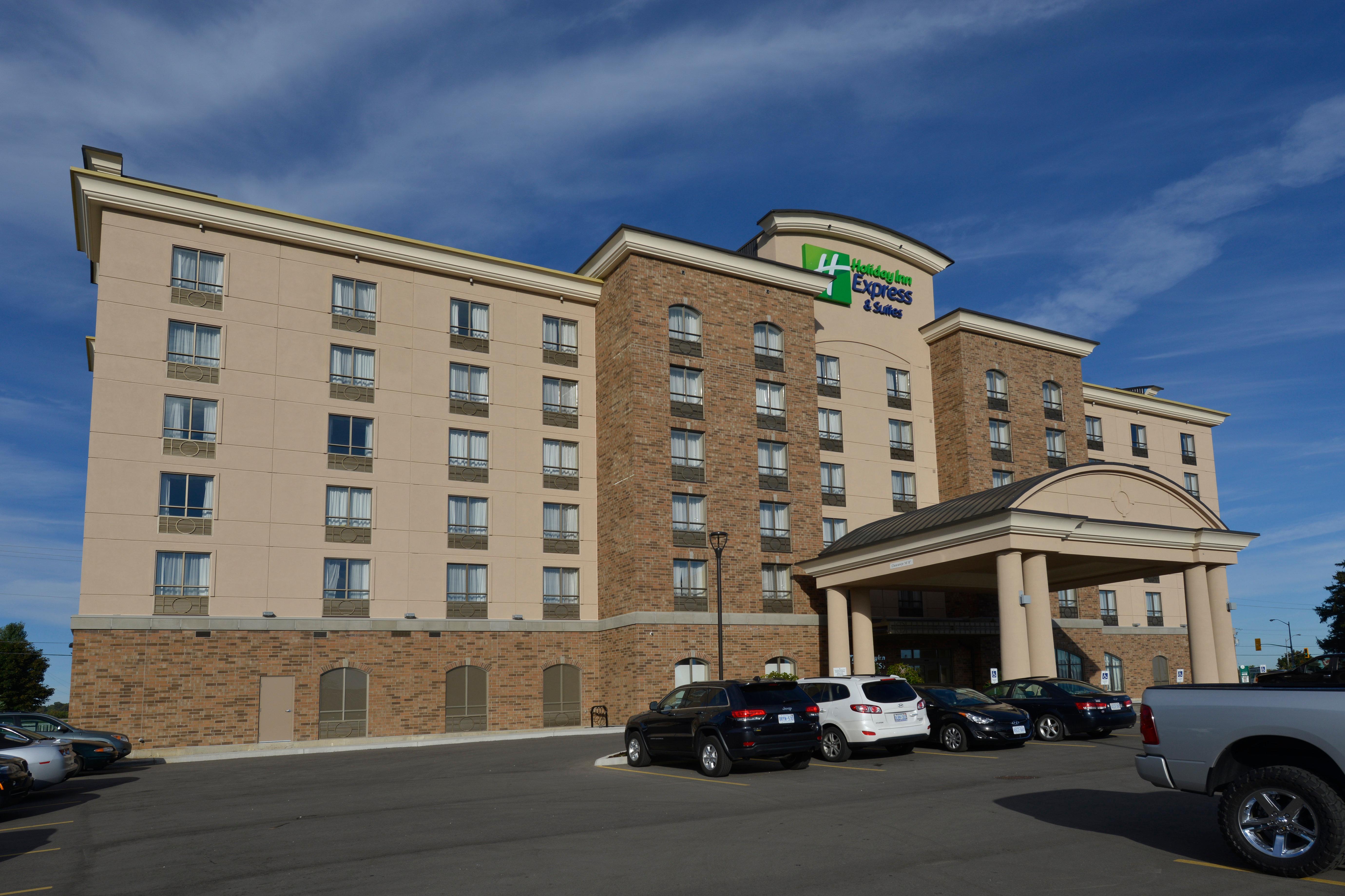 Holiday Inn Express Hotel & Suites Waterloo - St. Jacobs Area, An Ihg Hotel Exterior photo