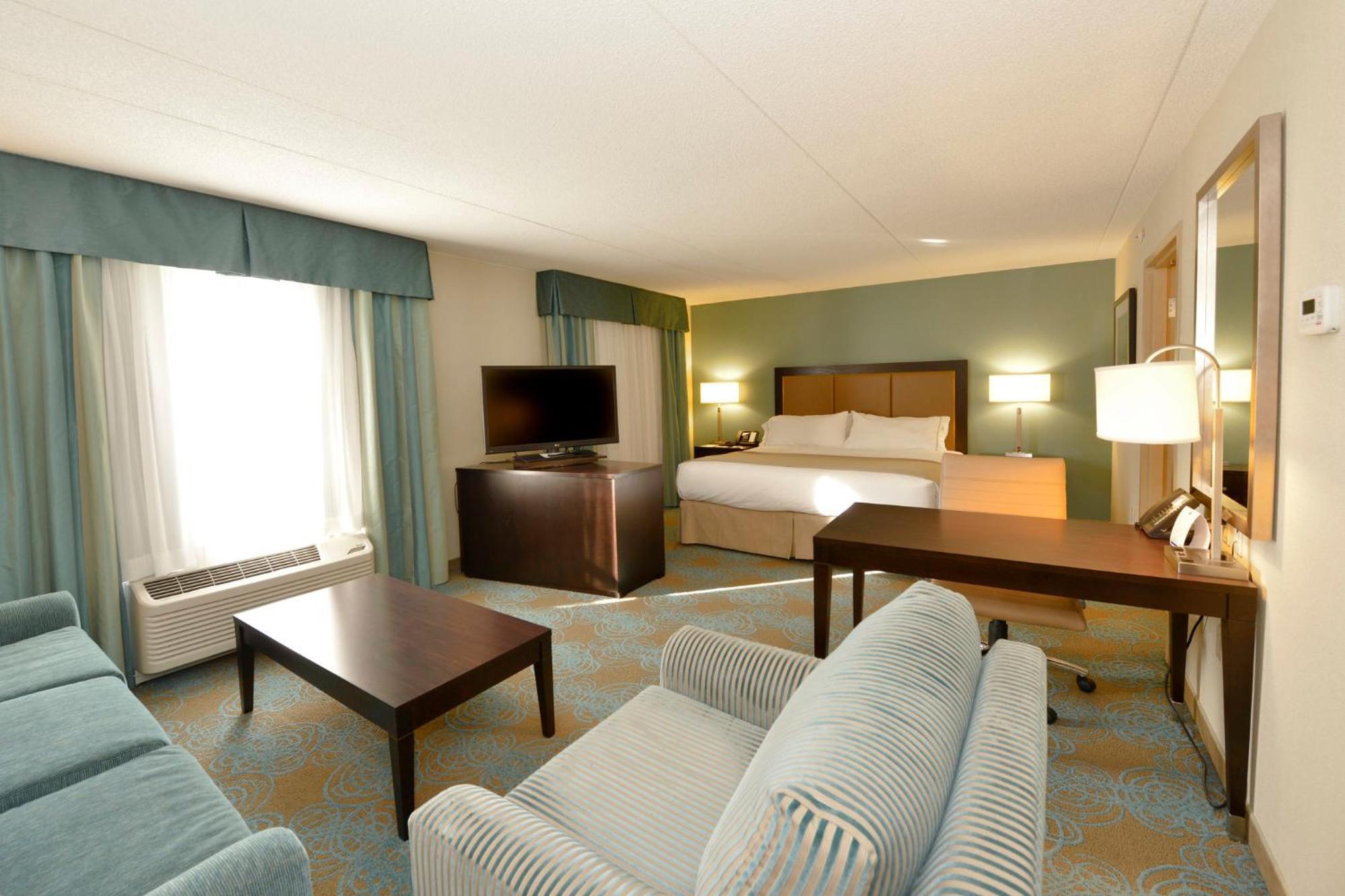 Holiday Inn Express Hotel & Suites Waterloo - St. Jacobs Area By Ihg Exterior photo