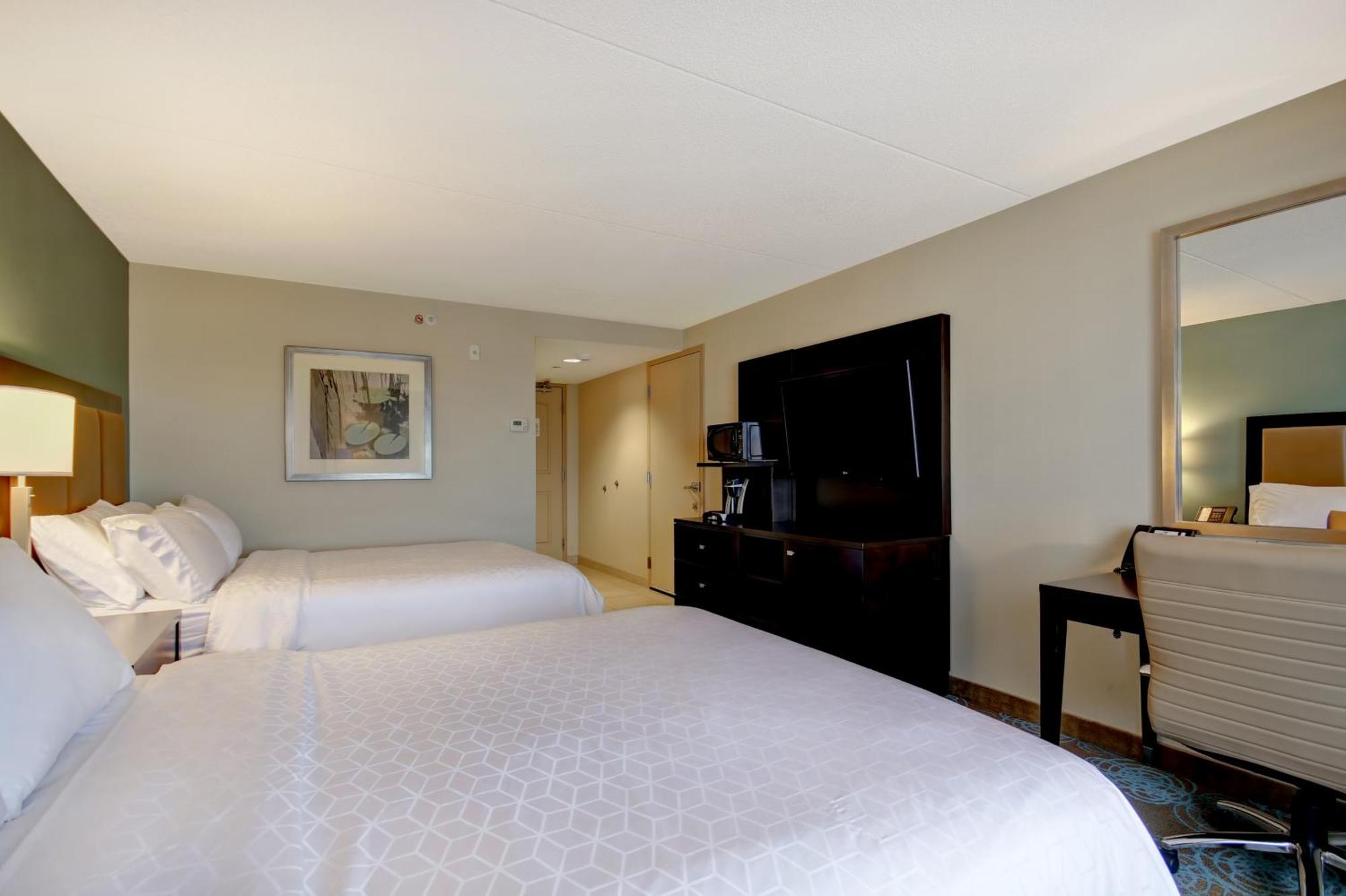 Holiday Inn Express Hotel & Suites Waterloo - St. Jacobs Area By Ihg Exterior photo
