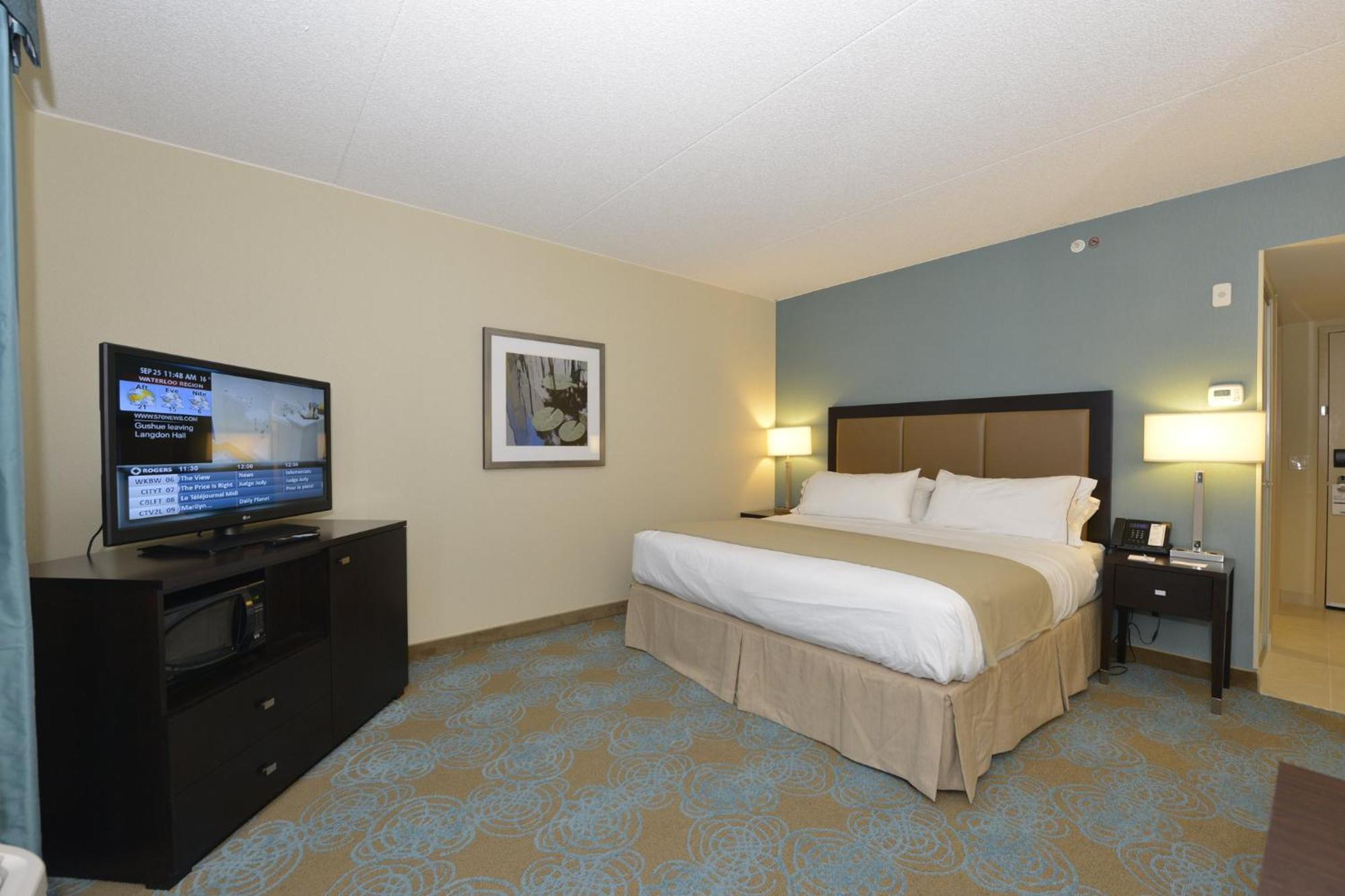 Holiday Inn Express Hotel & Suites Waterloo - St. Jacobs Area By Ihg Exterior photo