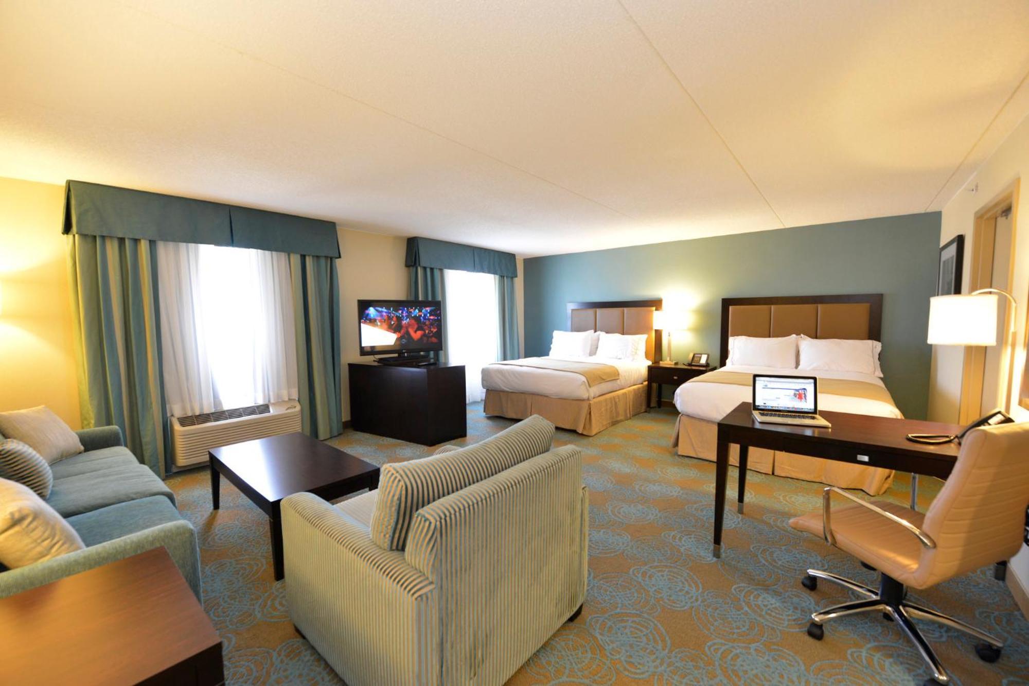 Holiday Inn Express Hotel & Suites Waterloo - St. Jacobs Area By Ihg Exterior photo